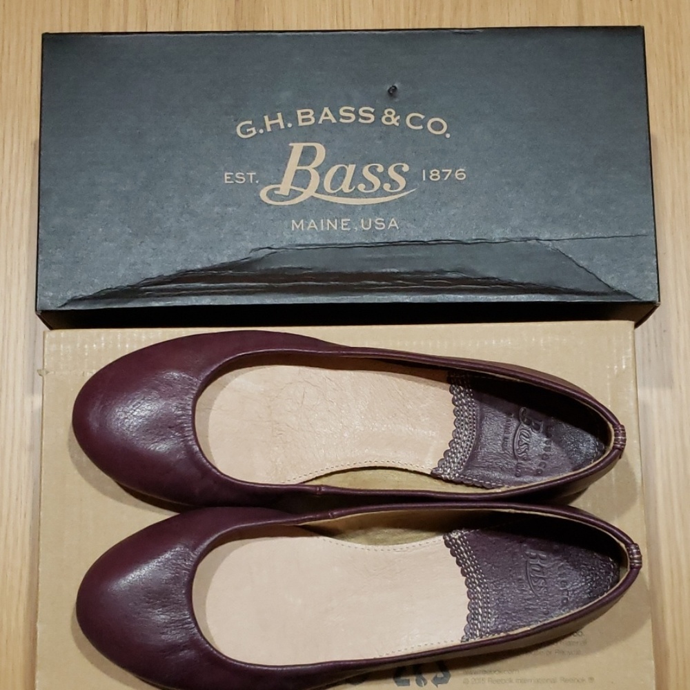 Used G.H. Bass flats size 6.5